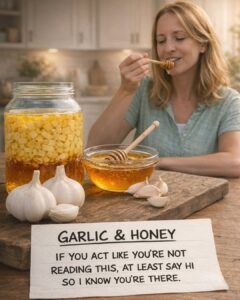 Garlic with Honey: A Simple Home Ritual That Could Transform Your Everyday Health