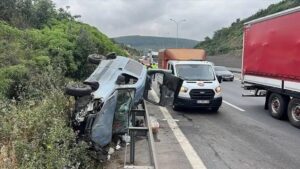Adana merkezli kurgu kaza operasyonu: 17 sigorta şirketinden haksız tazminat alan şebekeye 77 gözaltı