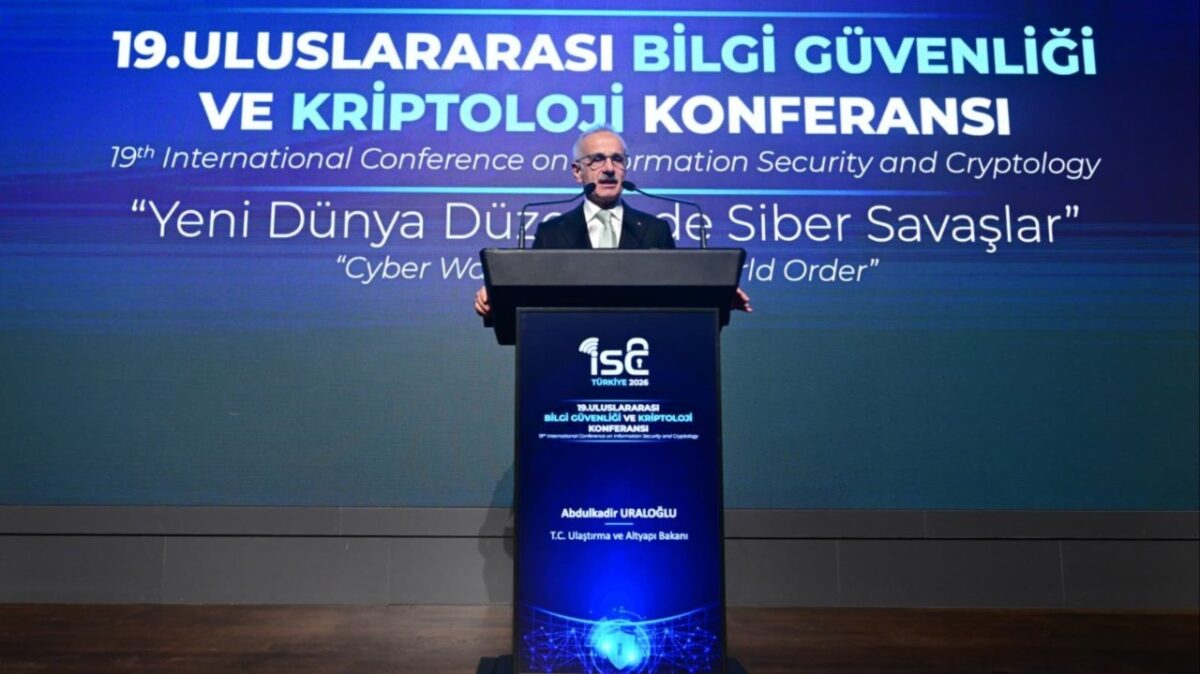 Bakan Abdulkadir Uraloğlu Bilgi Güvenliği ve Kriptoloji Konferansı'nda konuşuyor