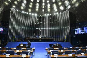 Brezilya Senatosu, haftalık çalışmayı 44 saatten 40 saate indiren tasarıyı onayladı