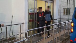 Çukurova Belediyesi soruşturmasında 34 tutuklama: Başkan Emrah Kozay ve eski başkan Soner Çetin cezaevine gönderildi