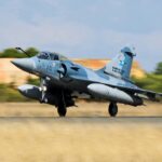 Fransa’da Mirage 2000D savaş uçağı düştü: Pilot hayatını kaybetti, navigatör aranıyor