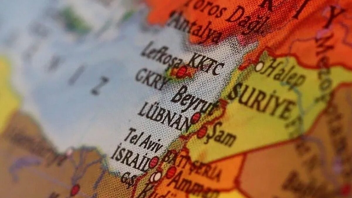 Doğu Akdeniz haritasında Kıbrıs ve İsrail