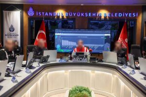 İBB yoğun yağışta 15 raylı sistem hattında seferleri 02.00’ye kadar uzattı