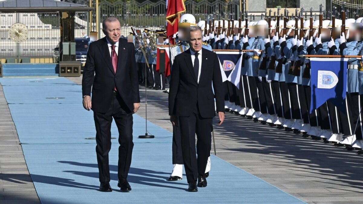 Cumhurbaşkanı Erdoğan, Kanada Başbakanı Mark Carney'i Külliye'de resmi törenle karşıladı