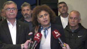 KESK’ten kayyum atanan Halk TV’ye dayanışma ziyareti: Basına saldırı uyarıldı