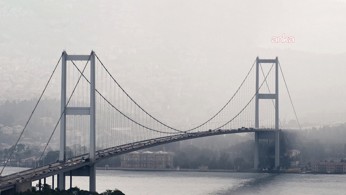 İstanbul Boğazı'ndaki köprü
