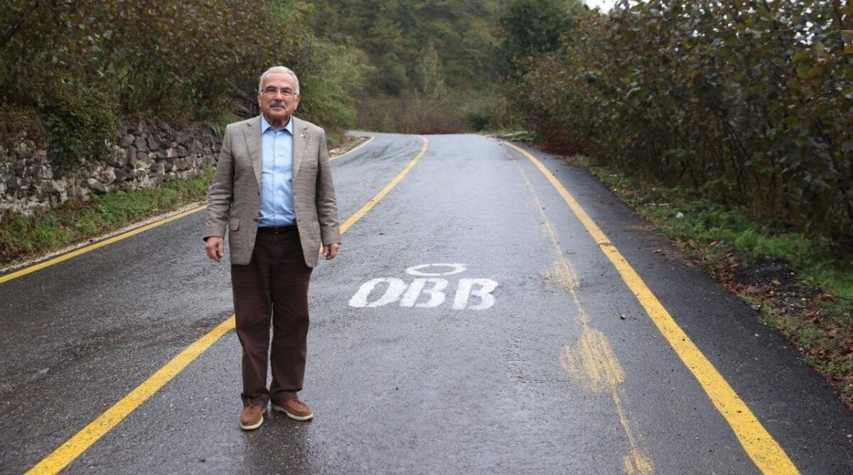 Ordu Büyükşehir Belediye Başkanı Mehmet Hilmi Güler yeni yol üzerinde