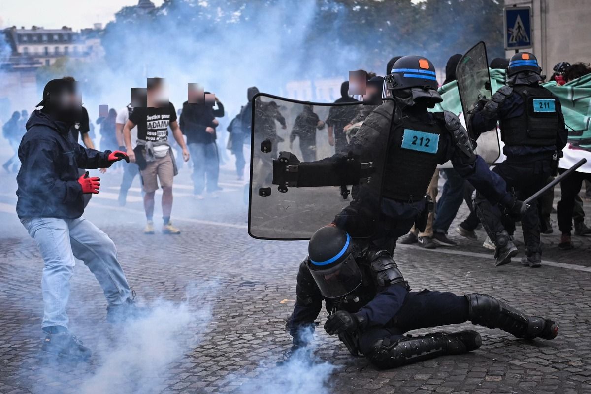 Fransa'daki öğrenci protestolarından bir kare (haber görseli)