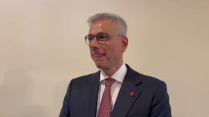 Sağlık Bakanı Memişoğlu: Sigara satışında yaş doğrulaması geliyor, 13-15 yaş grubunun yüzde 73,3’ü kolayca alabiliyor