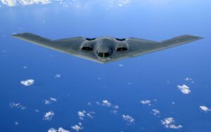 Trump, B-2’lerle planlanan İran operasyonunu sızıntı nedeniyle iptal ettiğini söyledi